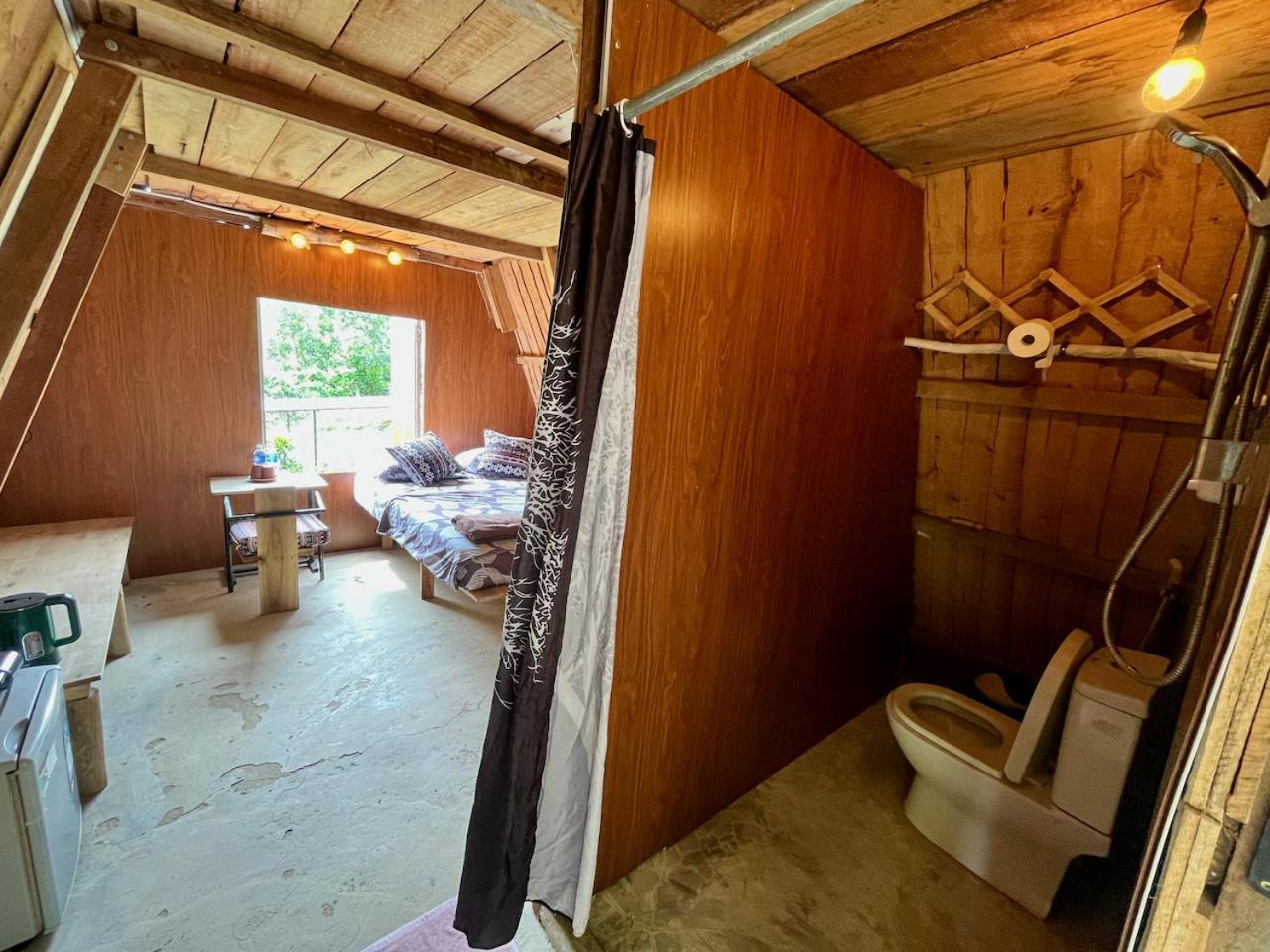 Nguyen Shack Retreat Resort Фонгня Экстерьер фото