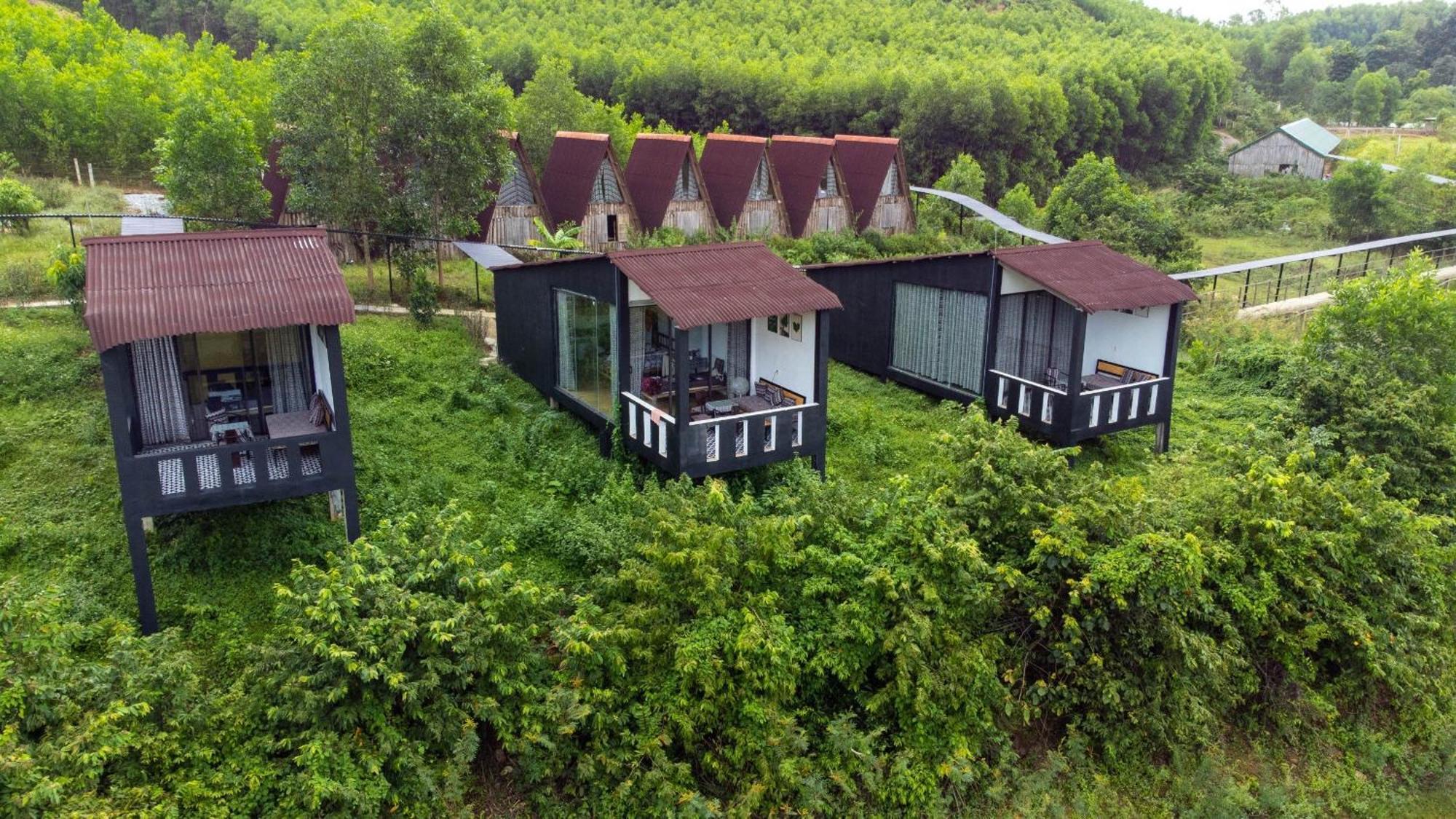 Nguyen Shack Retreat Resort Фонгня Экстерьер фото